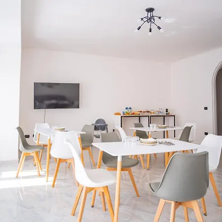 Bed & Breakfast Dimora Nova 4*