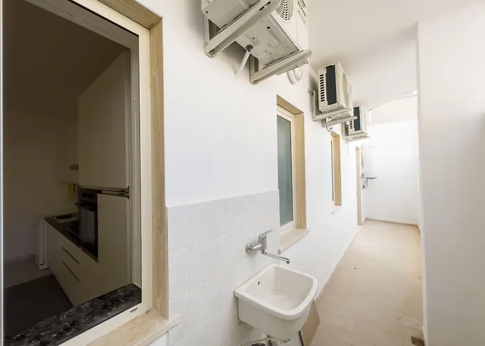 Dimora Nova Bed & Breakfast 4*